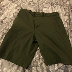 NIKE MENS GOLF SHORTS